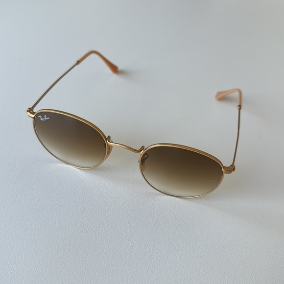 Ray-Ban Round Metal Sunglasses - Matte Gold with Brown Lens - Like New - 50-21 - Picture 3 of 7